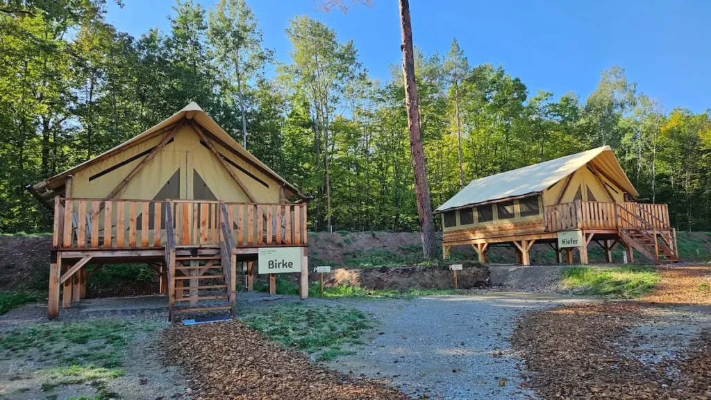 Safari Lodge - Glamping Park